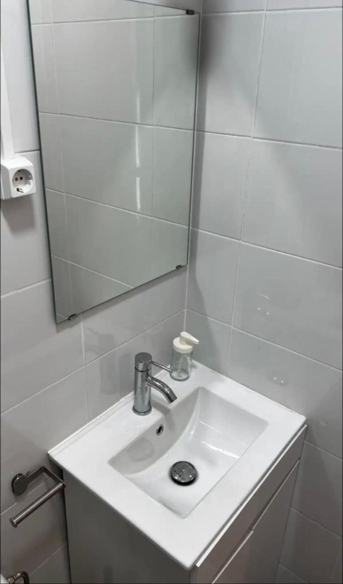 Apartamento Conde Do Redondo リスボン エクステリア 写真