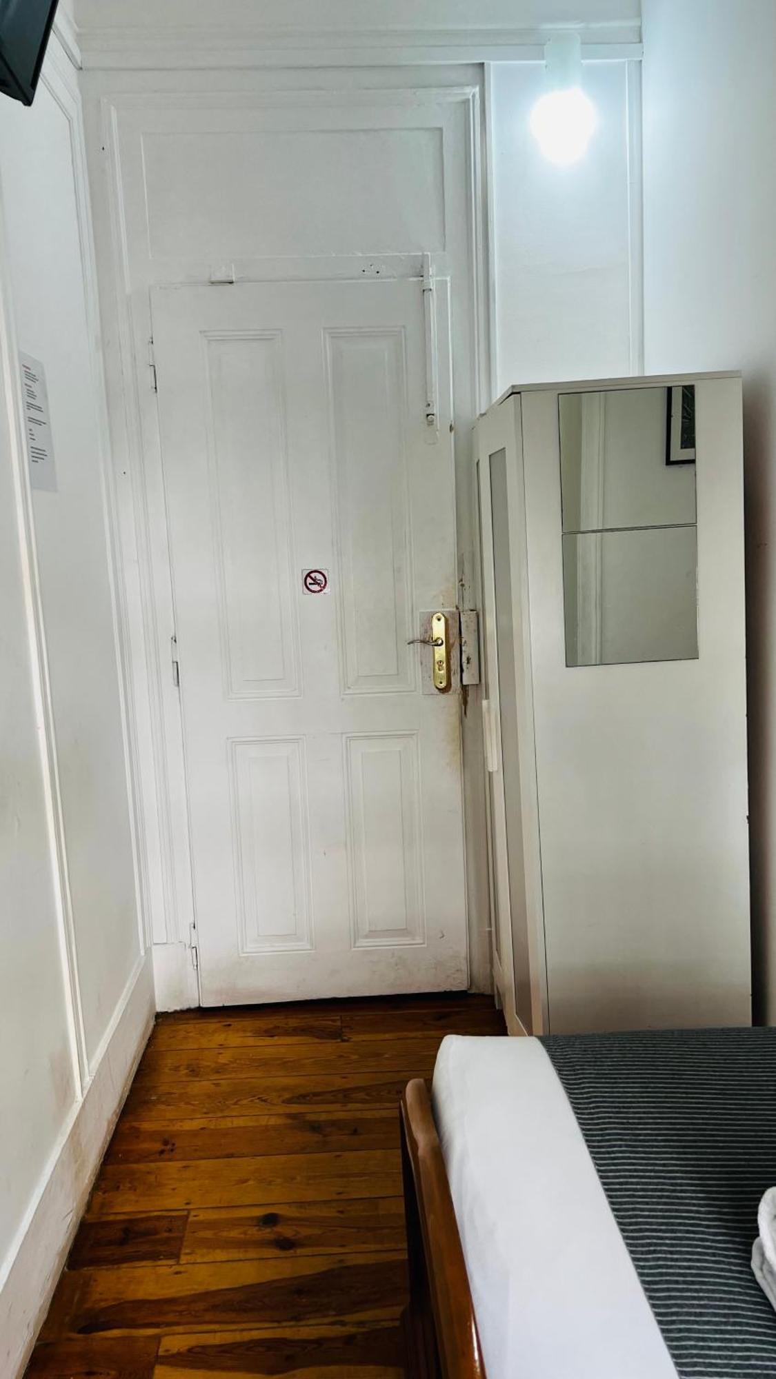 Apartamento Conde Do Redondo リスボン エクステリア 写真