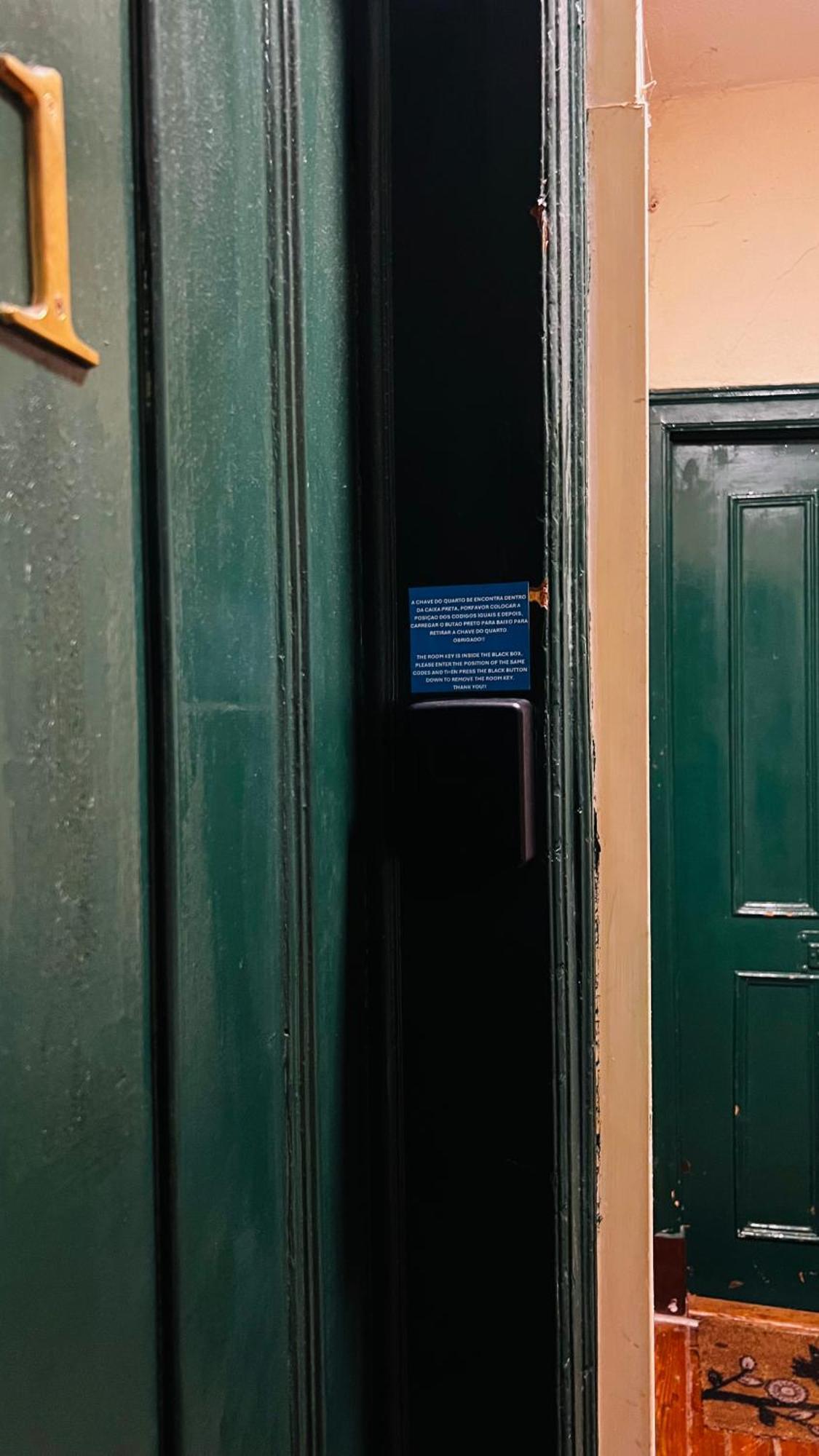 Apartamento Conde Do Redondo リスボン エクステリア 写真